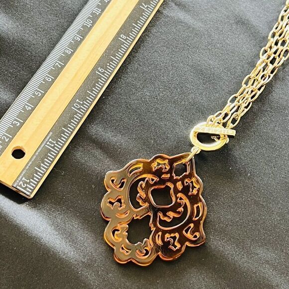 ZENZii Acrylic Scroll Pendant Gold Amber Tone Toggle Necklace Faux Tortoise 1357 - Picture 6 of 8